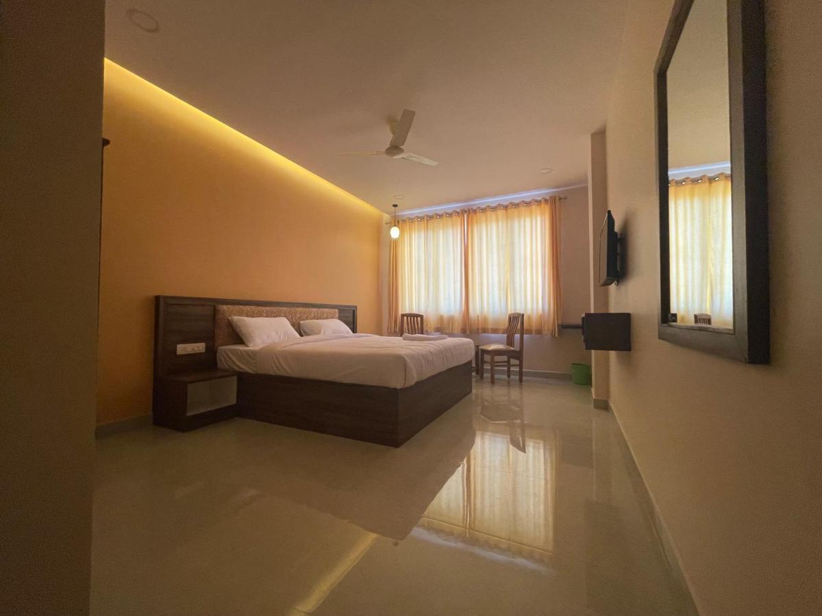 Hotel Lavender Elite Haldipur エクステリア 写真