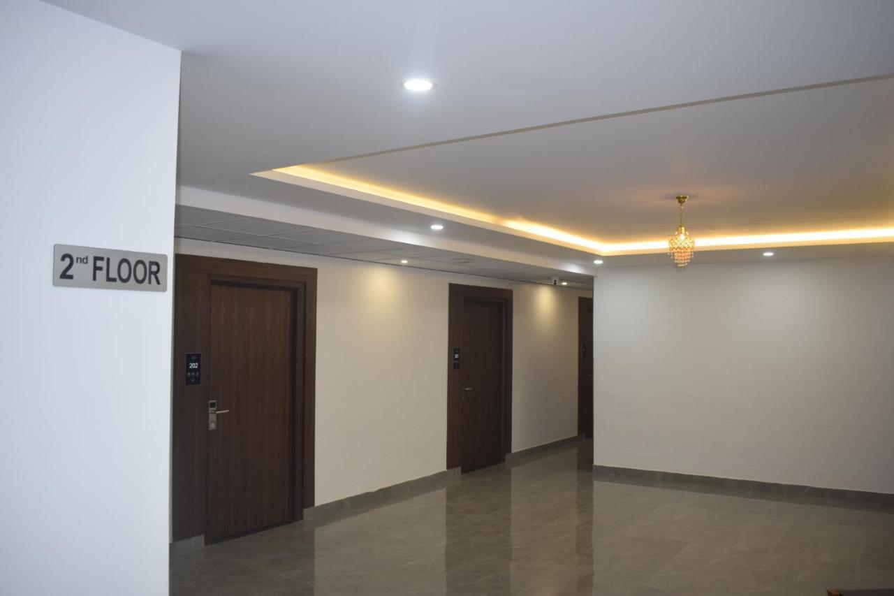 Hotel Lavender Elite Haldipur エクステリア 写真
