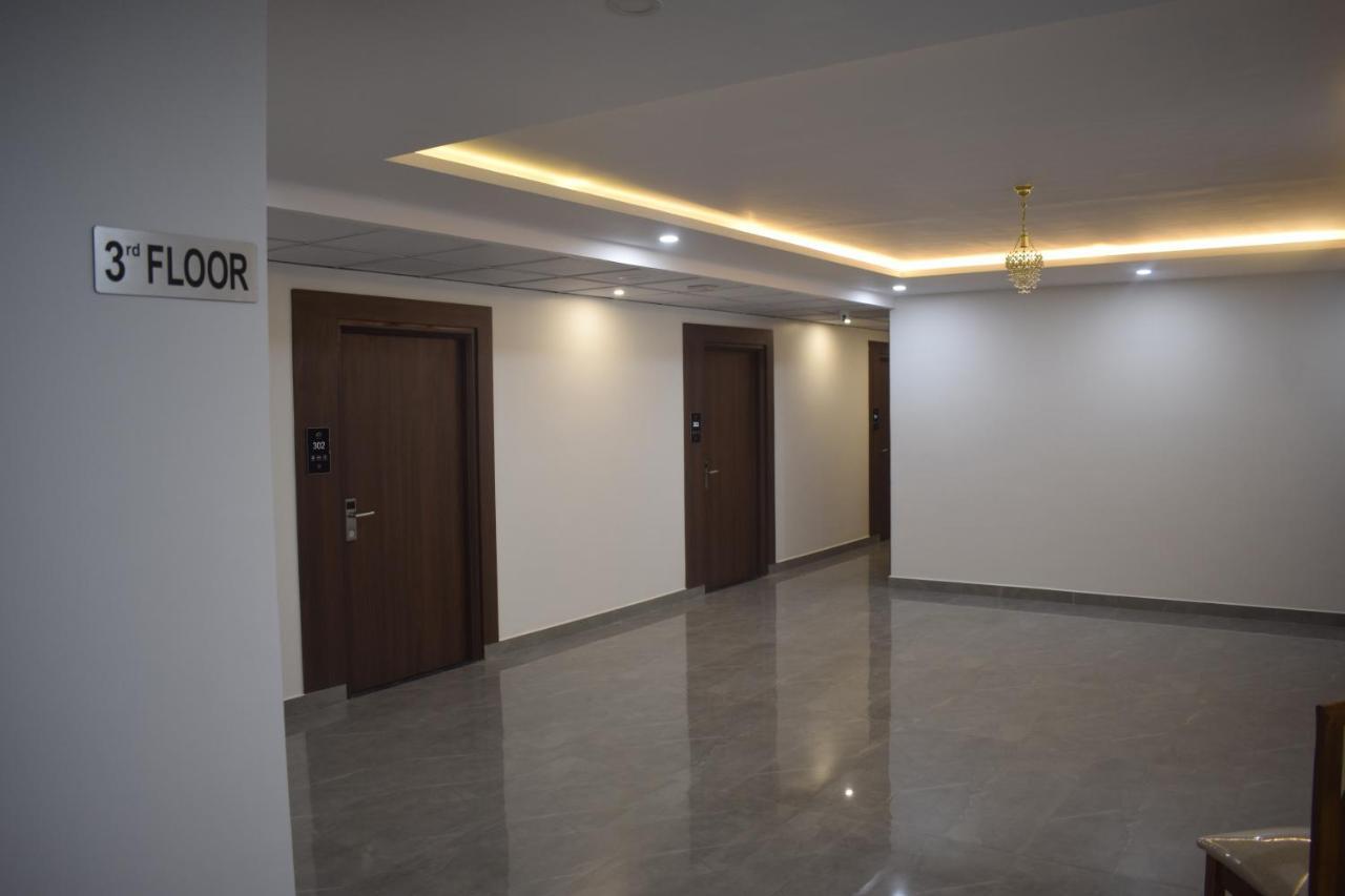 Hotel Lavender Elite Haldipur エクステリア 写真